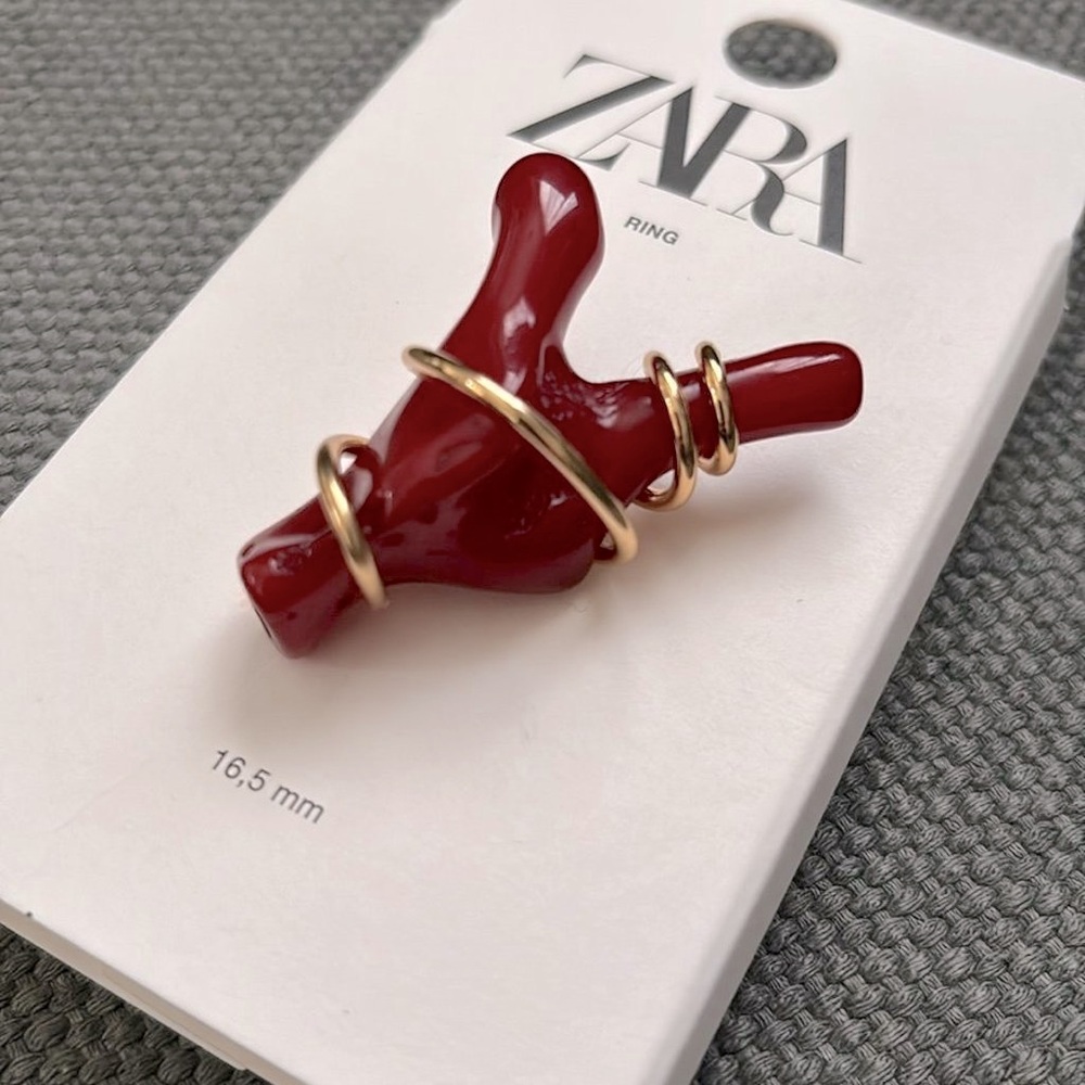 Zara ring